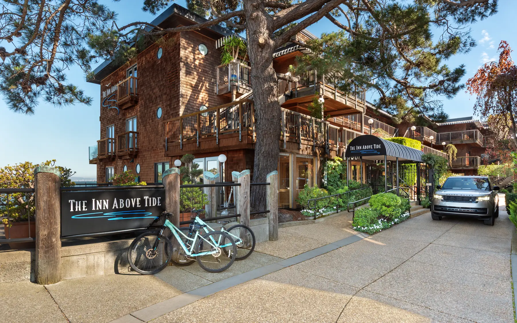 Midweek Complimentary Valet Parking